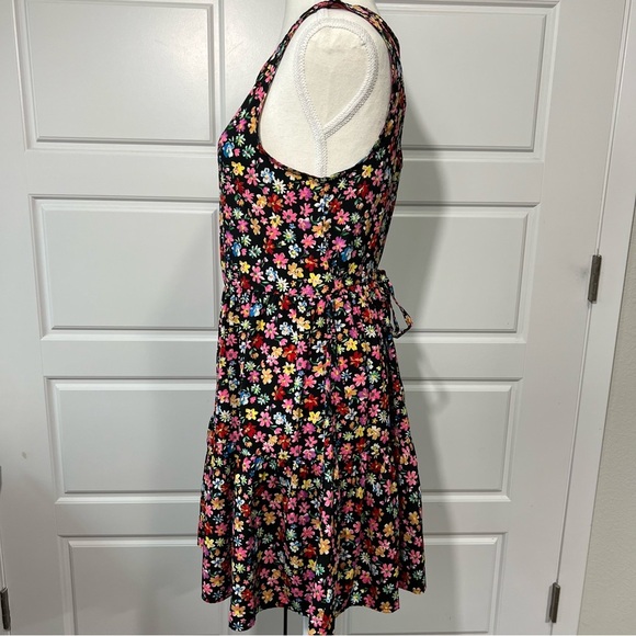 Band of Gypsies SM Women’s Floral Sleeveless Criss Cross Back Mini Dress - Picture 3 of 7